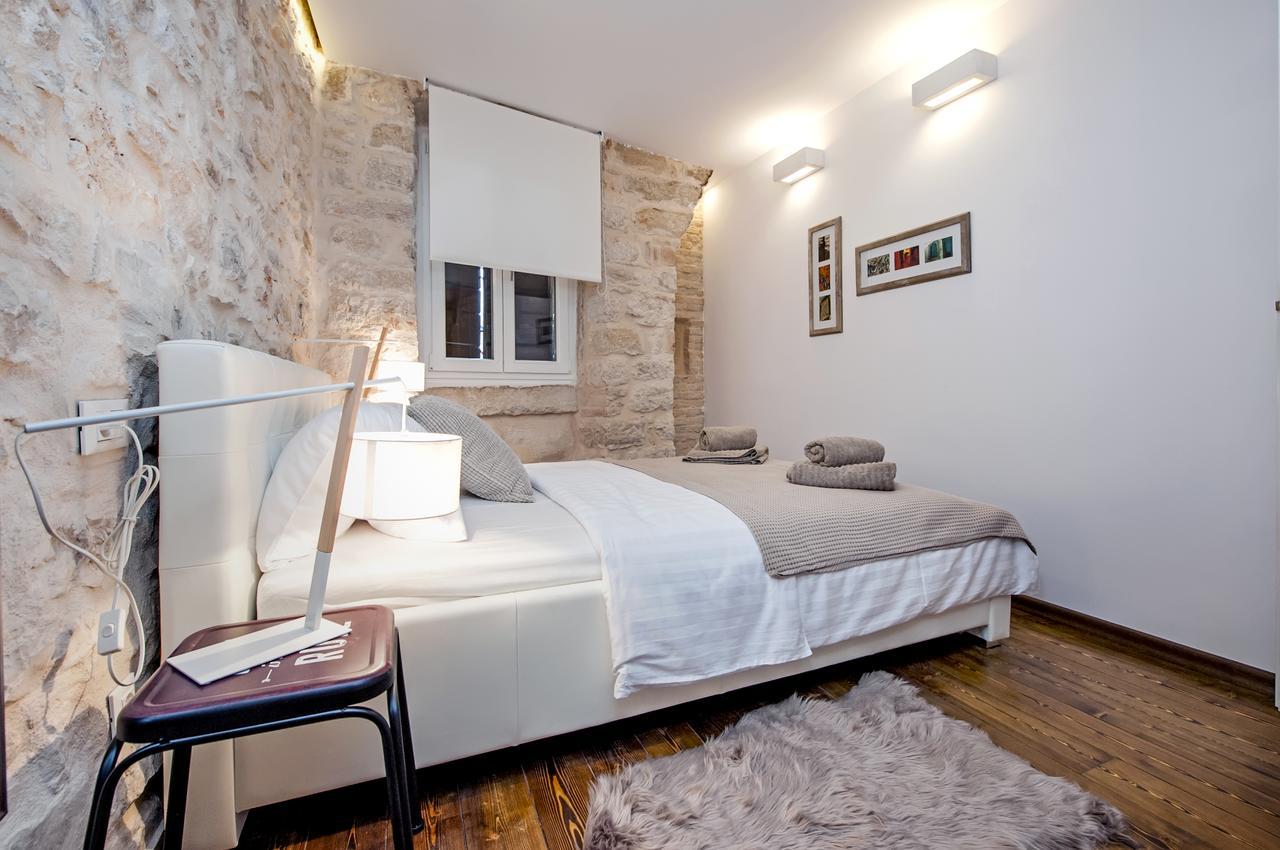 Luna Rooms And Studios Ровинь Экстерьер фото