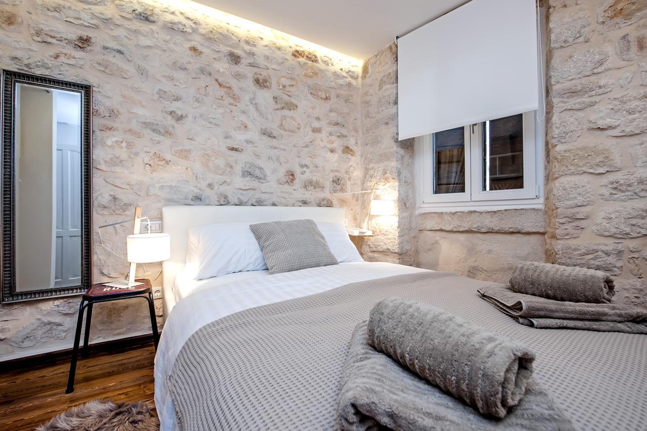 Luna Rooms And Studios Ровинь Экстерьер фото